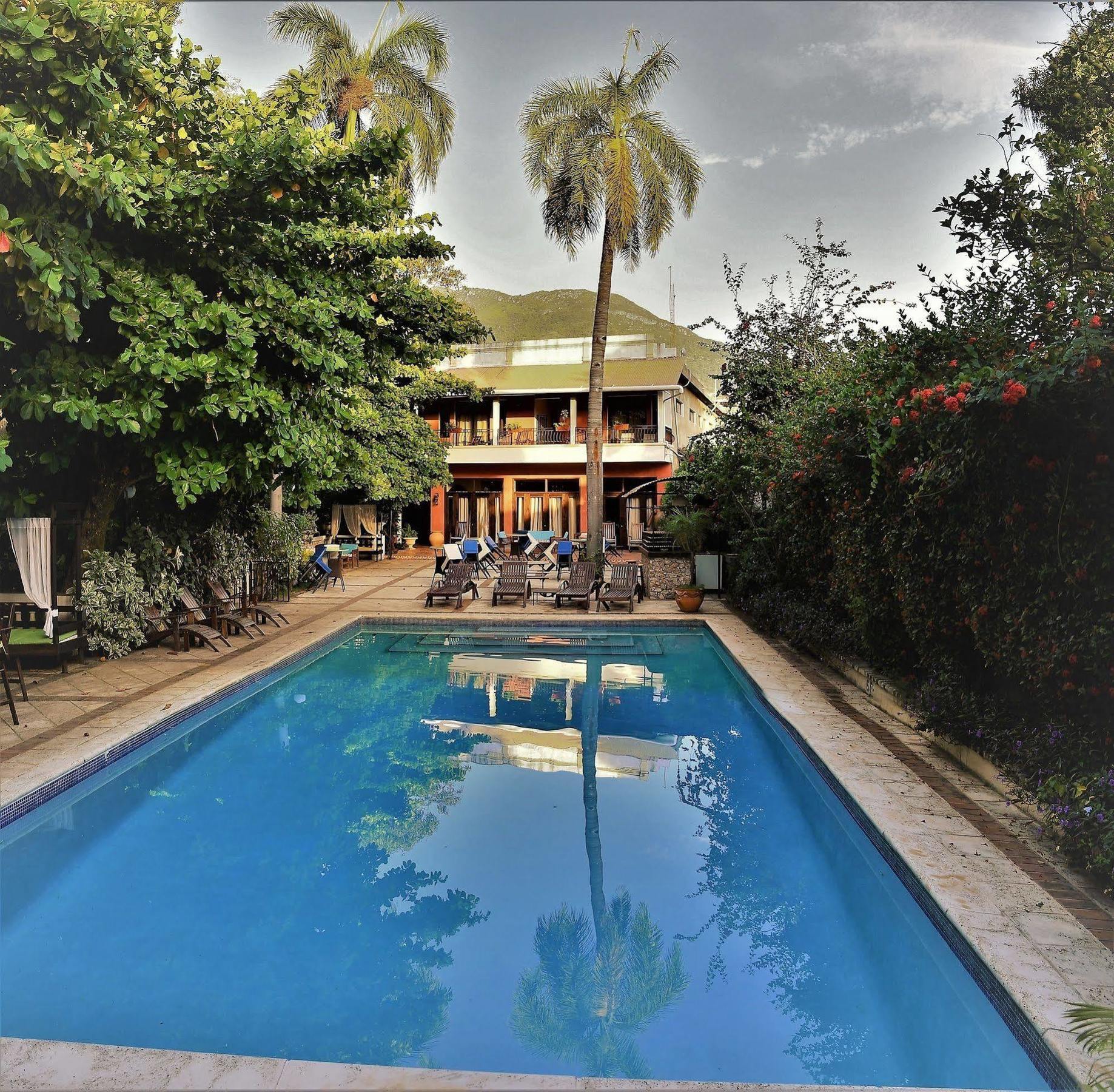 Hotel Du Roi Christophe Cap-Haïtien Buitenkant foto