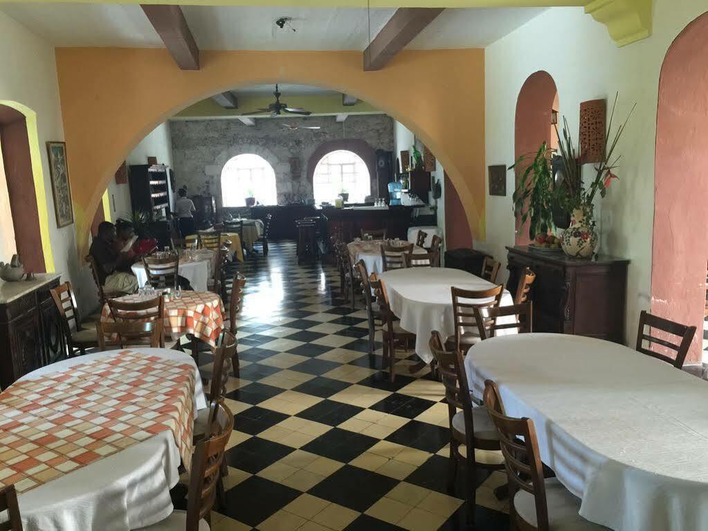 Hotel Du Roi Christophe Cap-Haïtien Buitenkant foto
